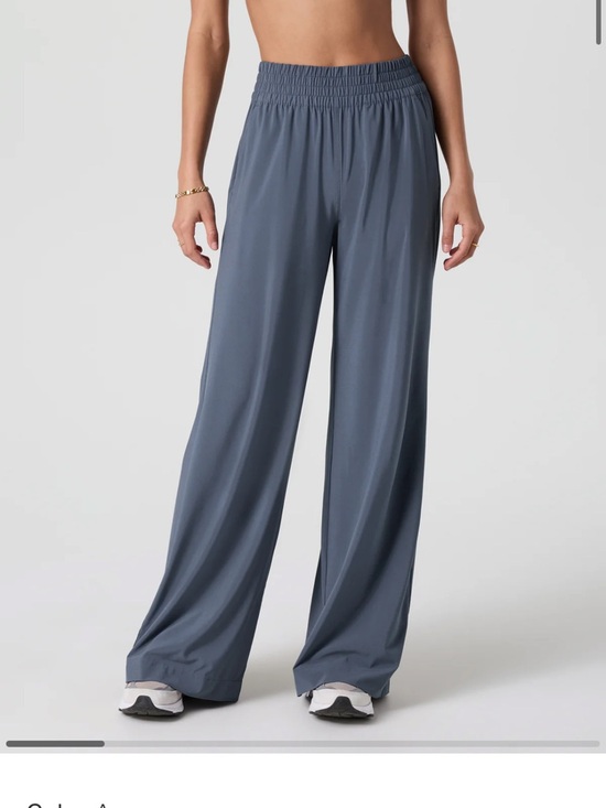 Vuori Pants - NWT Vuori Villa Wide Leg Pants